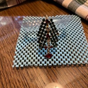 Christmas tree brooch